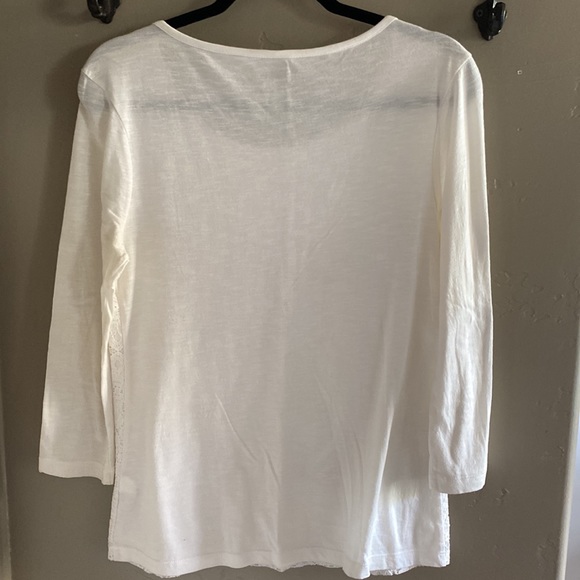 Old navy lace white top                   # 28 - Picture 2 of 5